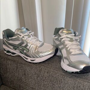 ASICS Gel Kayano 14 (Unisex)